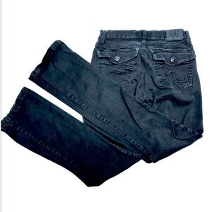 Rock & Republic Dark Navy Blue Kasandra slight flare Jeans Women’s size 6M (D34)